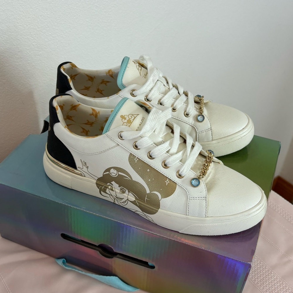 Princess jasmine shoes